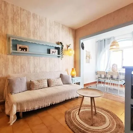 Stylish With Sea Views Сasa de vacaciones *